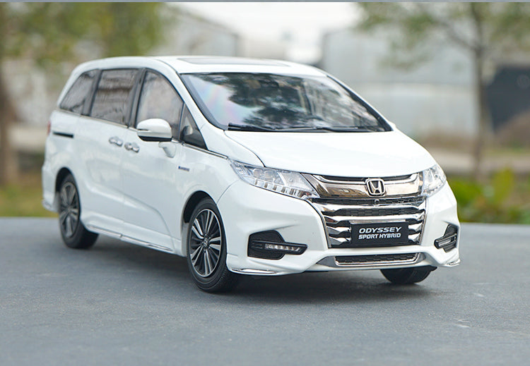 Original factory high quality 1:18 GAC Honda ODYSSEY Sport hybrid version 2019 diecast scale car model for gift, collection