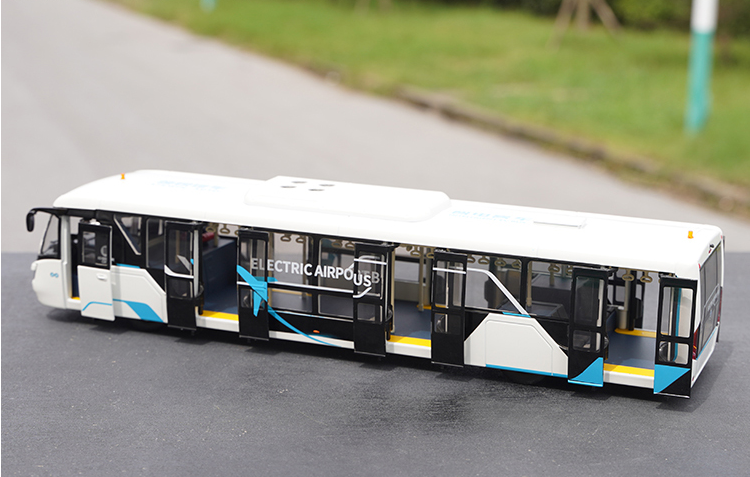 Original factory 1:42 Chinese Hengtian Lingrui automobile intelligent diecast electric bus airport ferry bus model for gift