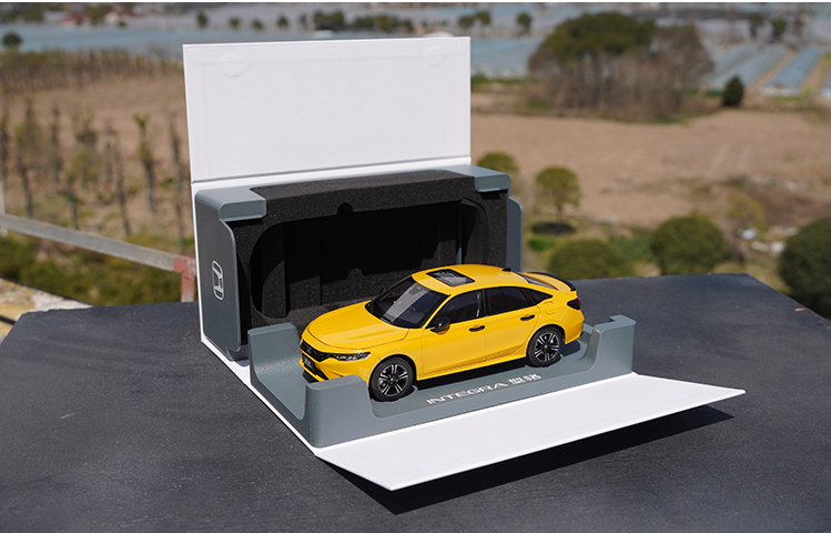 Original factory 1:18 Honda Grid INTEGRA 2022 yellow diecast car model for gift, toys