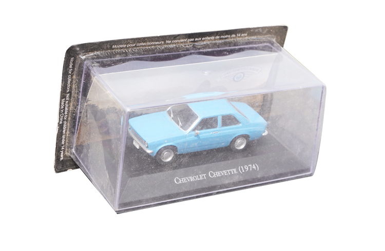Original factory 1:43 IXO Chevette 1974 Diecast vintage alloy car model for gift, collection