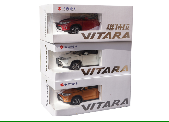 Original factory Changan Orange/Red/White 1:18 Suzuki Vitara Diecast alloy simulation car model for gift, collection