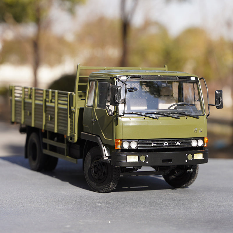 Original Authentic 1:24 Century dragon liberation Jiefang J3 diecast military truck alloy vehicle model for gift,ornaments