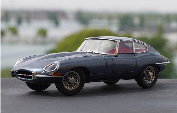 Classic 1:18 Kyosho Jaguar E-type diecast car model alloy