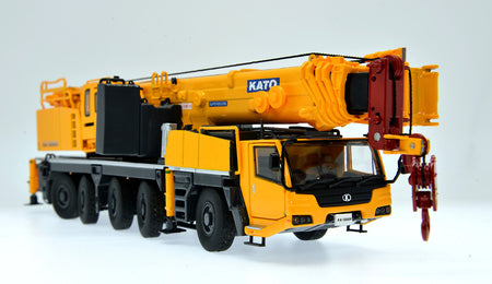 diecast scale 1:50 KATO KA-1300R Mobile crane model with small gift