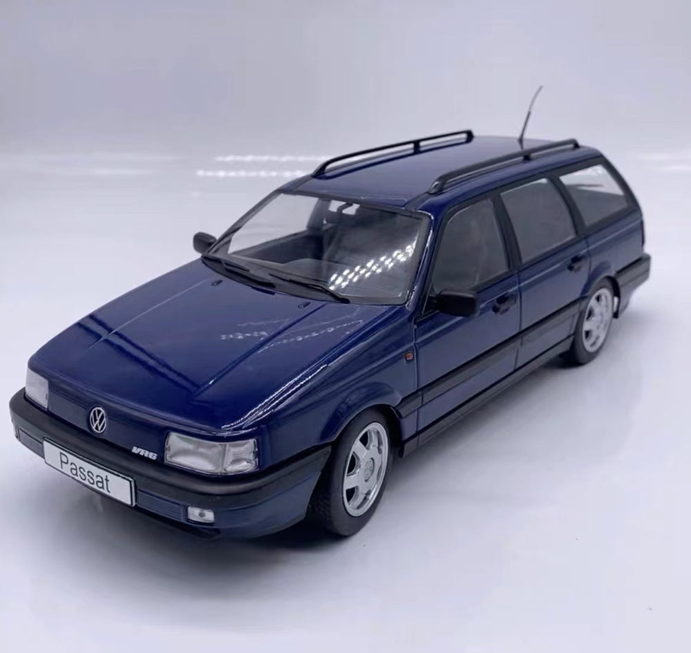 1:18 Volkswagen VW old passat KK diecast scale blue wagon scale car model for gift