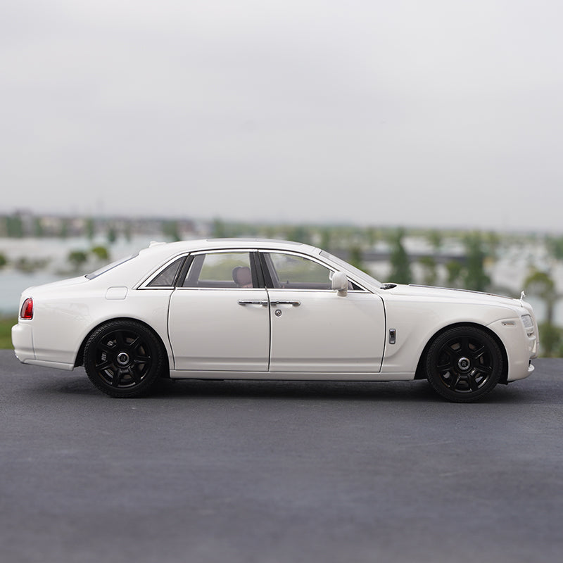 1:18 Kyosho Rolls-Royce Ghost diecast alloy simulation car model for gift, collection