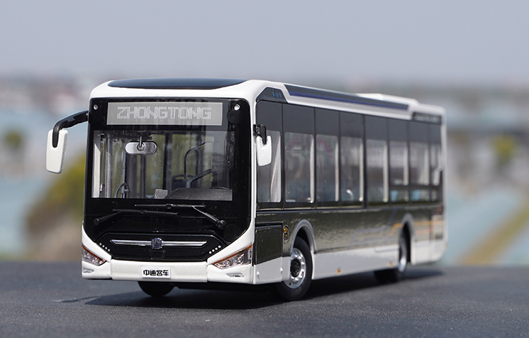 Original factory 1:42 Zhongtong LCK6126EVGR1 Pure electric 12m diecast city bus model for gift, collection