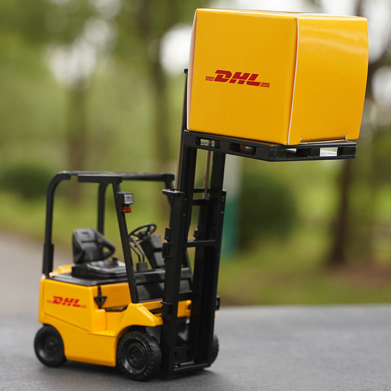 Original factory 1:24 Lizhiyou DHL forklift LINFOX warehouse logistics supply chain Diecast forklift truck model for toy, collection