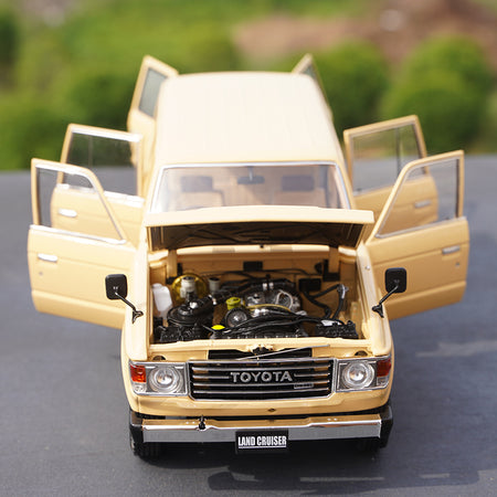 Original 1:18 Kyosho Toyota Land Cruzer LC60 diecast car model for gift, collection