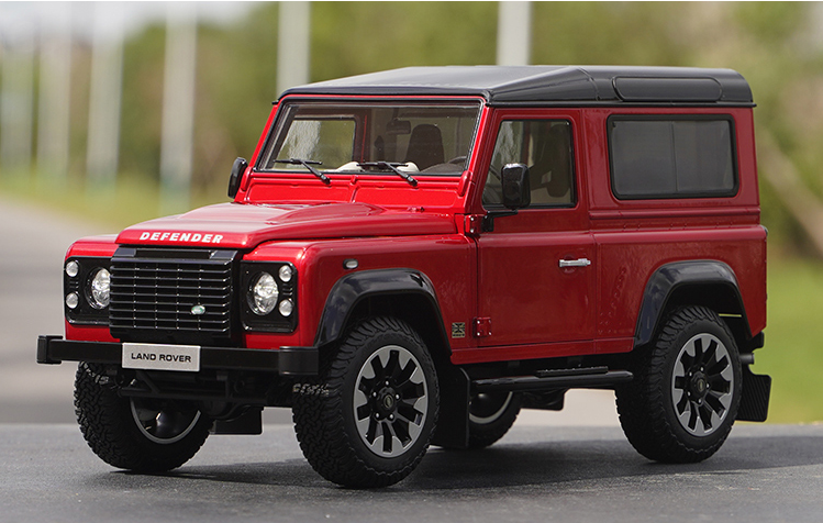 1:18 LCD Land Rover Defender 90 Works V8 70th Edition diecast alloy toy scale car model for gift, collection