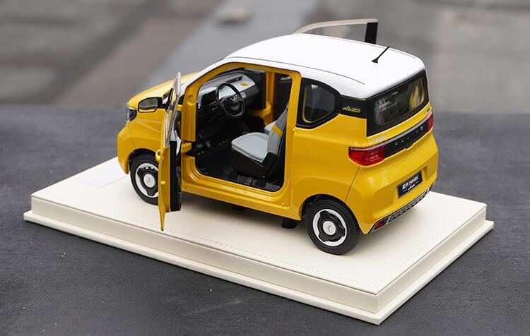 1:16 Original Wuling Hongguang MINI EV Macaron people mobility scooter alloy simulation car model