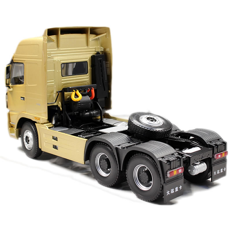 Original Authorized Authentic1:24 scale Dayun N9 tractor truck model Diecast toy truck Model for Christmas gift