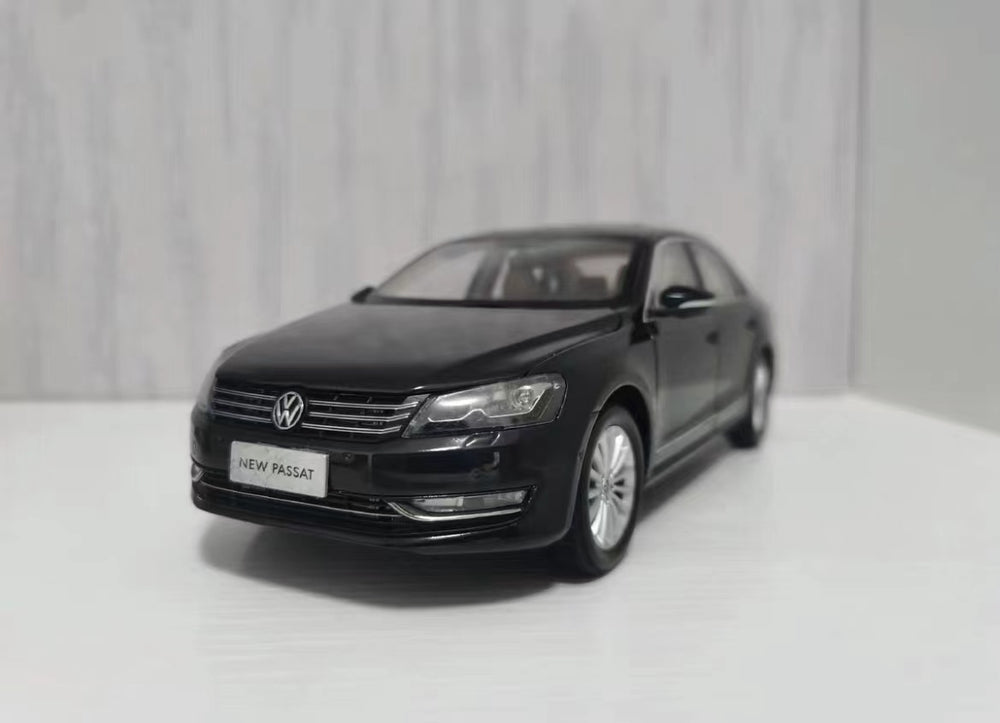 1:18 Volkswagen VW NEW passat 2011 version black diecast scale car model for collection