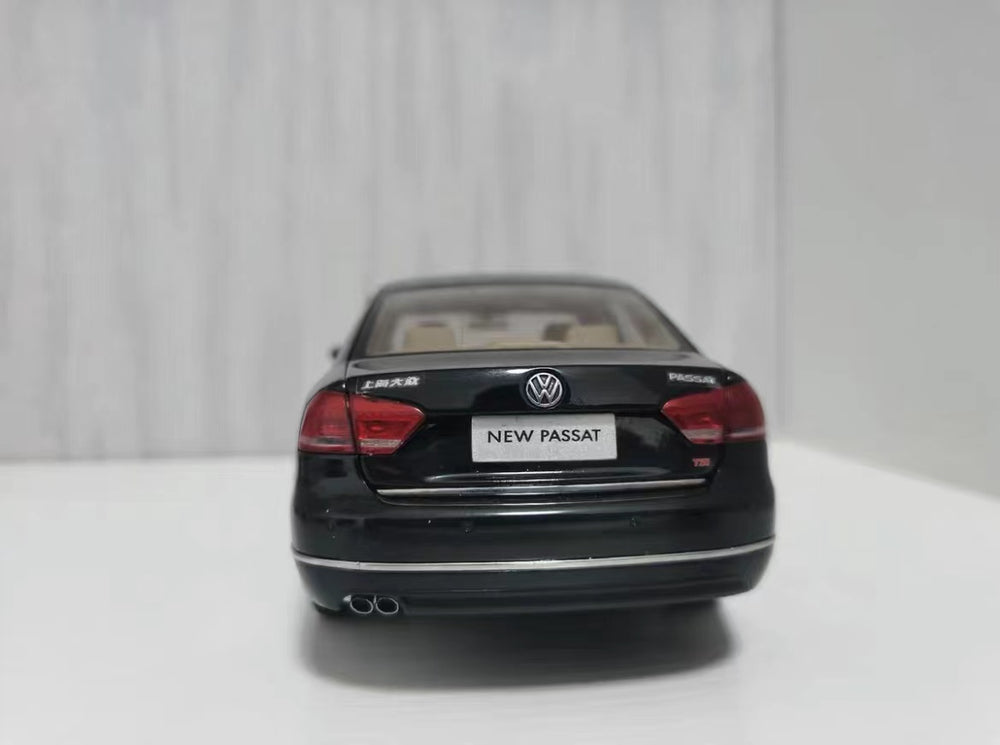 1:18 Volkswagen VW NEW passat 2011 version black diecast scale car model for collection