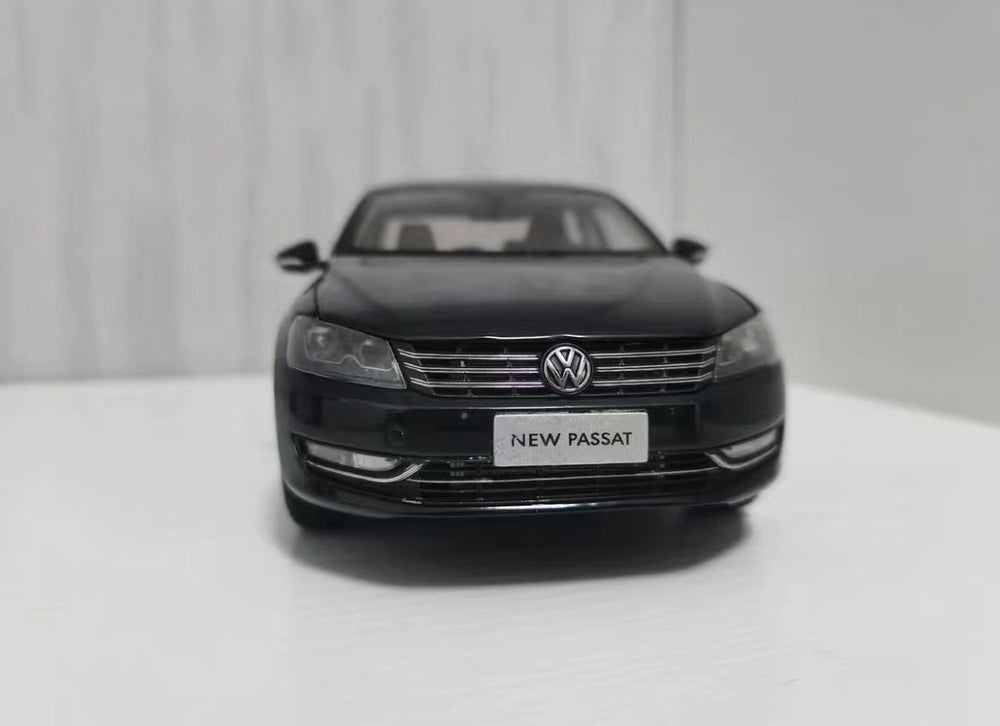 1:18 Volkswagen VW NEW passat 2011 version black diecast scale car model for collection