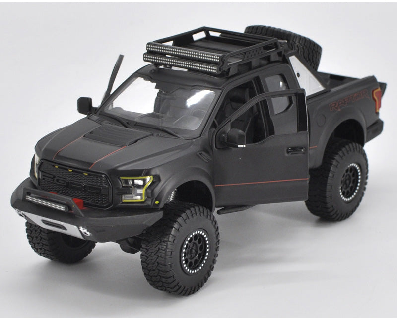 Original 1:24 Maisto Off-roading Pickup Model Car Ford F150 SVT Raptor Truck Metal classic toy models for gift, collection