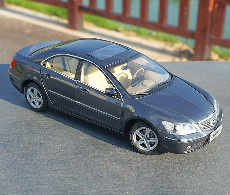 Original 1:18 Acura RL 2006 version Diecast car model