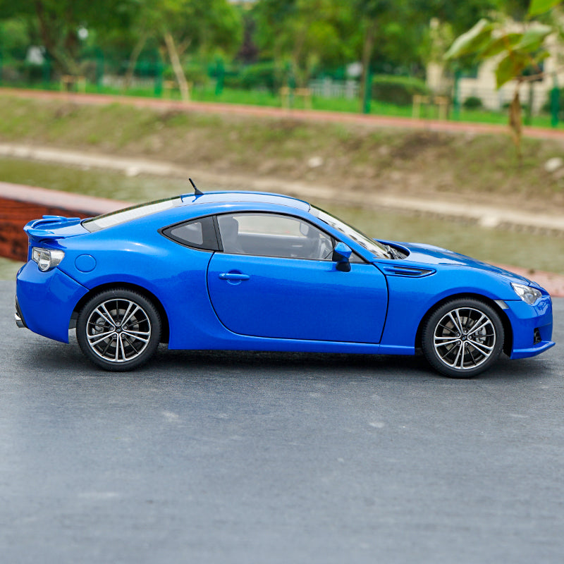 Original AUTOart 1:18 Alloy die casting model Subaru BRZ