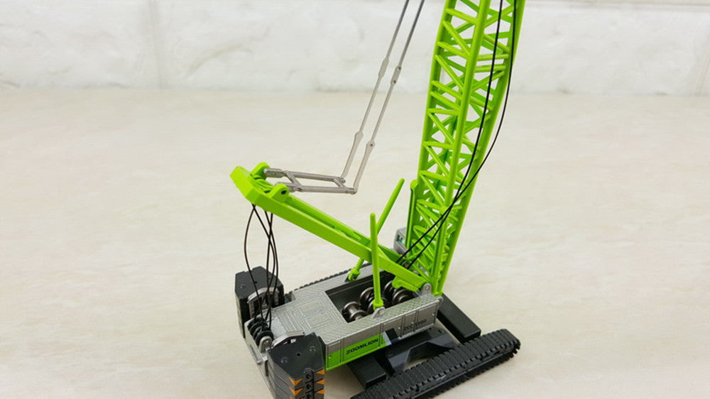 Original Authorized Authentic 1:120 Scale ZOOMLION ZCC1300 Crawler Crane Tower Engineering Machinery DieCast Toy Model for Christmas gift,collection