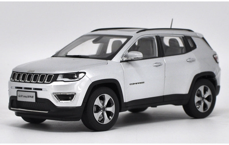Original Authorized Authentic 1:18 Jeep Compass Die Cast Model Classic toy models for christmas/Birthday gift, collection