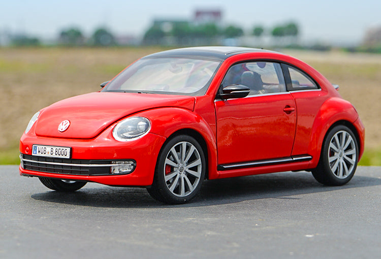 Original Authorized Authentic 1/18 Scale VW NEW BETTLE car model of children's toy classic car miniatures