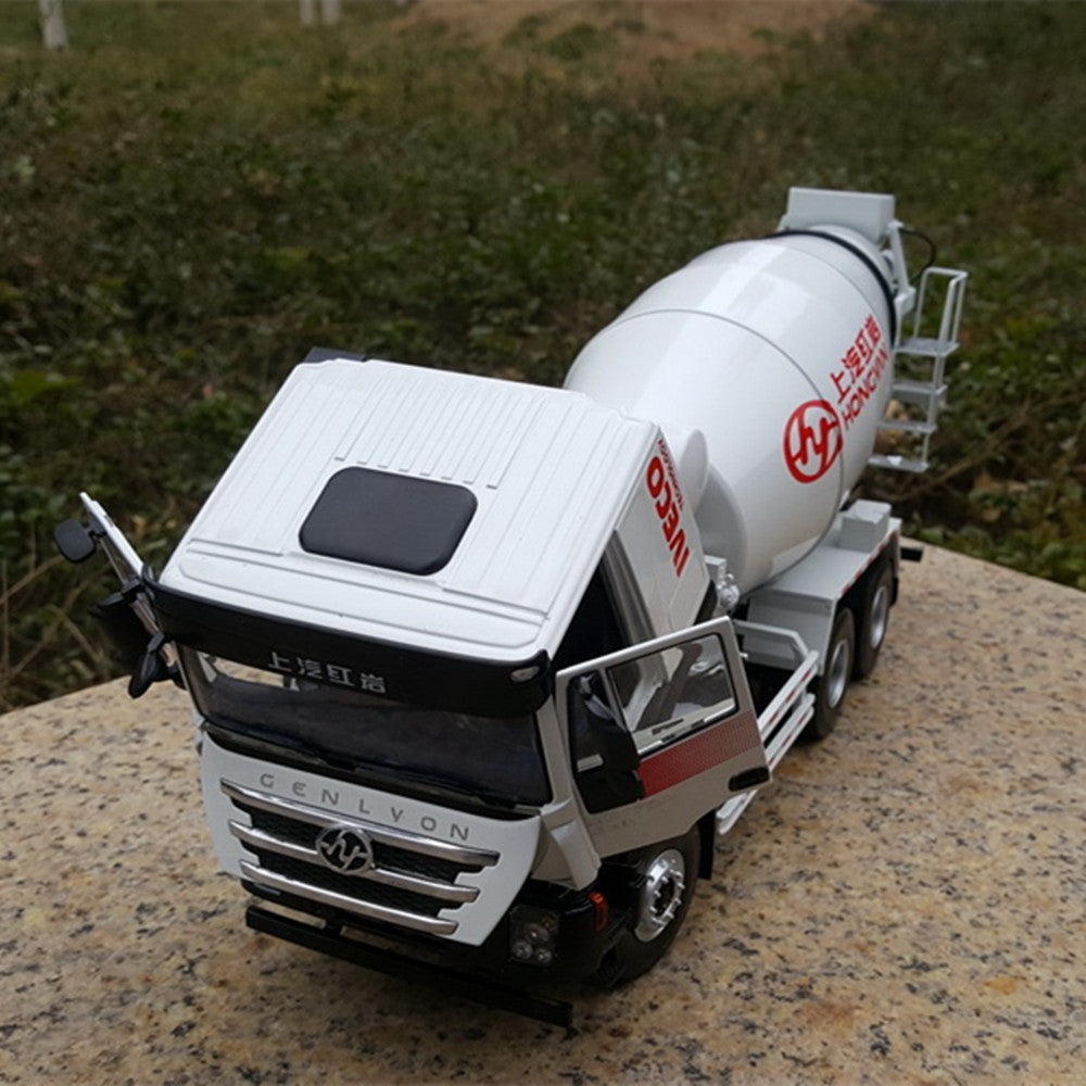 Original Authorized Authentic 1/24 SAIC Hongyan Iveco Genlvon Concrete mixer agitatorTruck construction machinery diecast model for Christmas,collection