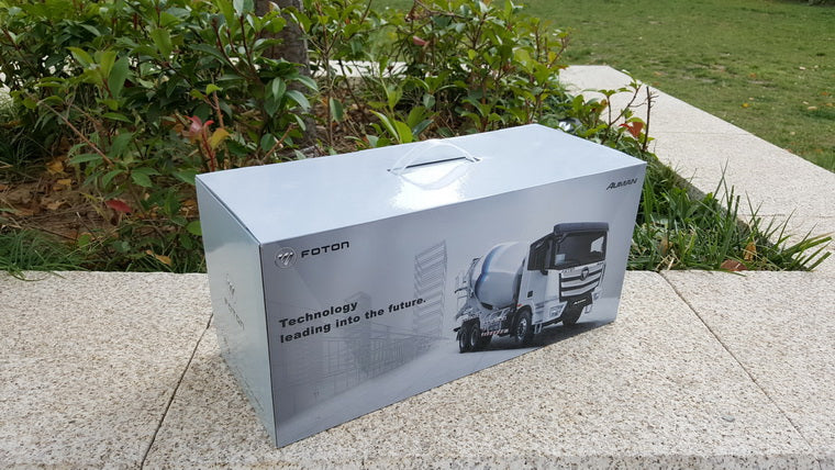 Original Authorized Authentic  1 24 Scale Foton Auman EST LOXA L9 Concrete Mixer Truck Engineering Machinery DieCast Toy Model for Christmas gift,collection