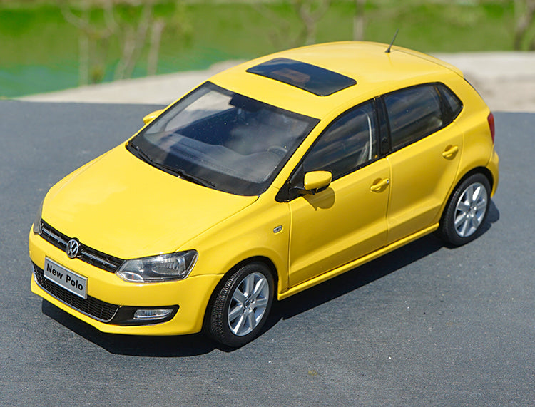 Original Authorized Authentic alloy 1:18 Volkswagen New Polo 2013