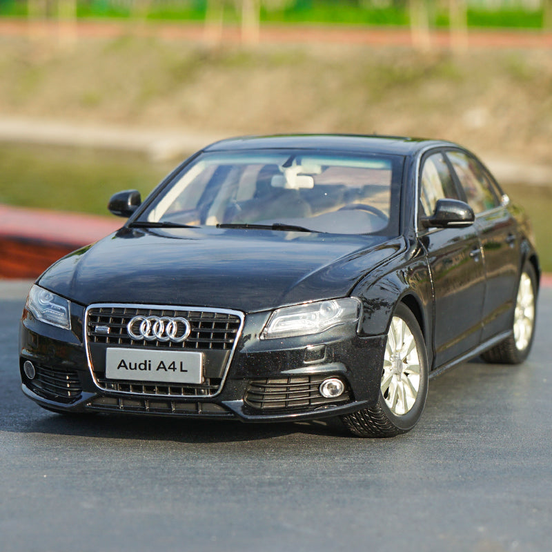 Original Authorized factory diecast 1:18 Audi A4L 2010 Diecast Metal Classic toy car Models for gift, collection