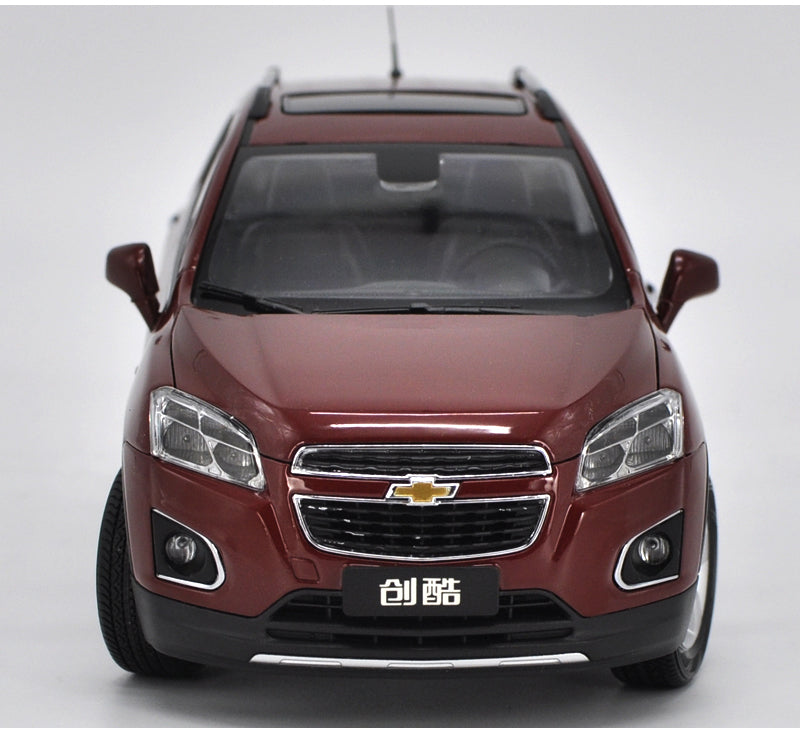 Original Authorized factory diecast 1:18 Chevrolet TRAX SUV Classic toy car Models for gift, collection