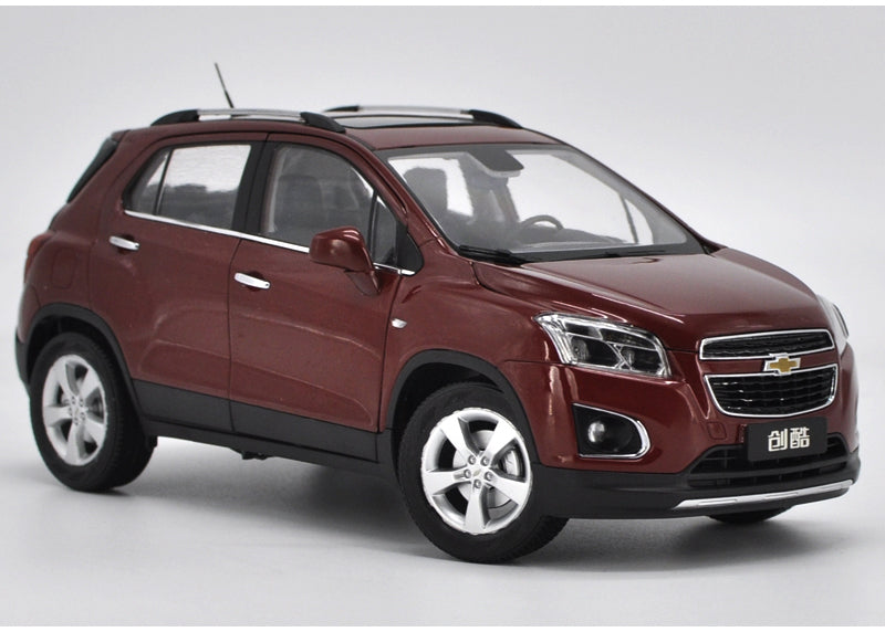 Original Authorized factory diecast 1:18 Chevrolet TRAX SUV Classic toy car Models for gift, collection