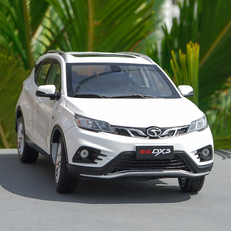 Original South-east Motor 1:18 Dongnan DX3 zinc alloy model with small ...