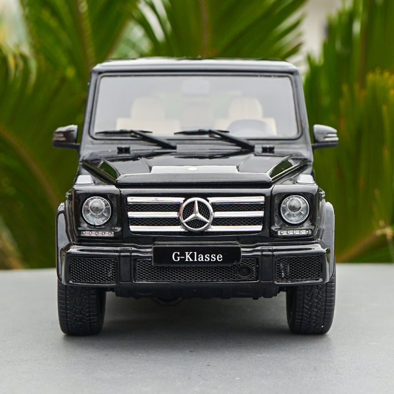 Original dealer version 1:18 Mercedes-Benz  G-Klasse G500 Benz G500 Diecast SUV car model with small gift