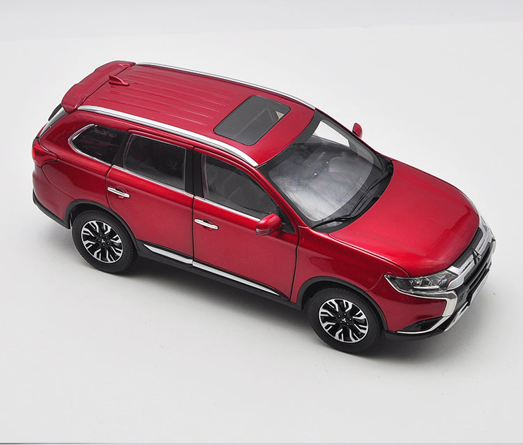 Original exquisite diecast 2017 version 1:18 GAC mitsubishi New Outlander SUV car model for collection, gift
