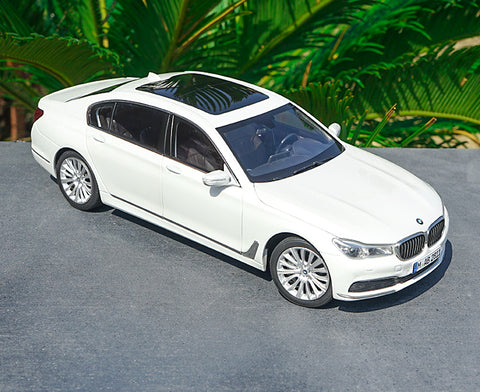 Original factory 1:18 BMW new T7 series Brand new 750Li/760Li