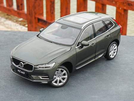 Original factory 1:18 Volvo NEW XC60 Sport version Alloy Metal classic toy models for gift, collection