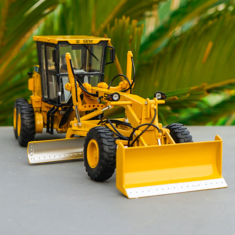 Original factory Diecast 1:35 Cat SG SEM919 motor grader vehicles engineering machinery model for gift, collection,toy