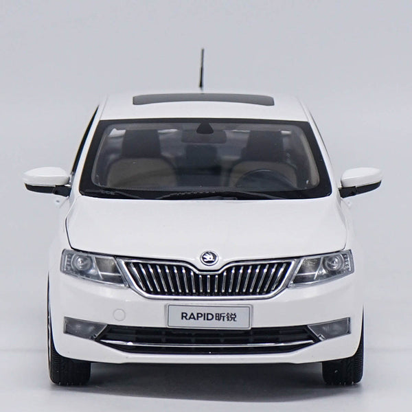 Promotional sale quality diecast 1 18 Skoda Rapid alloy Diecast Meta Classic Models Wholesale Store