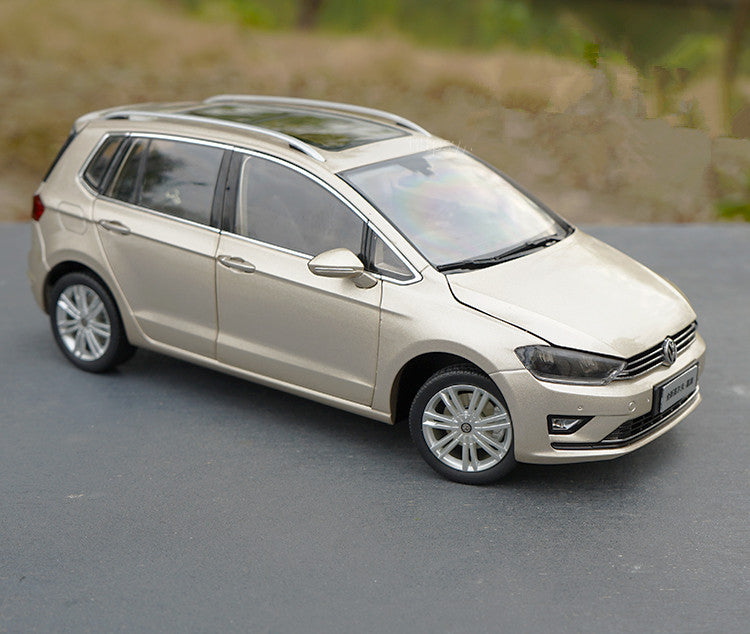 Original factory exquisite diecast 1:18 GOLF Sportsvan car models for gift, collection