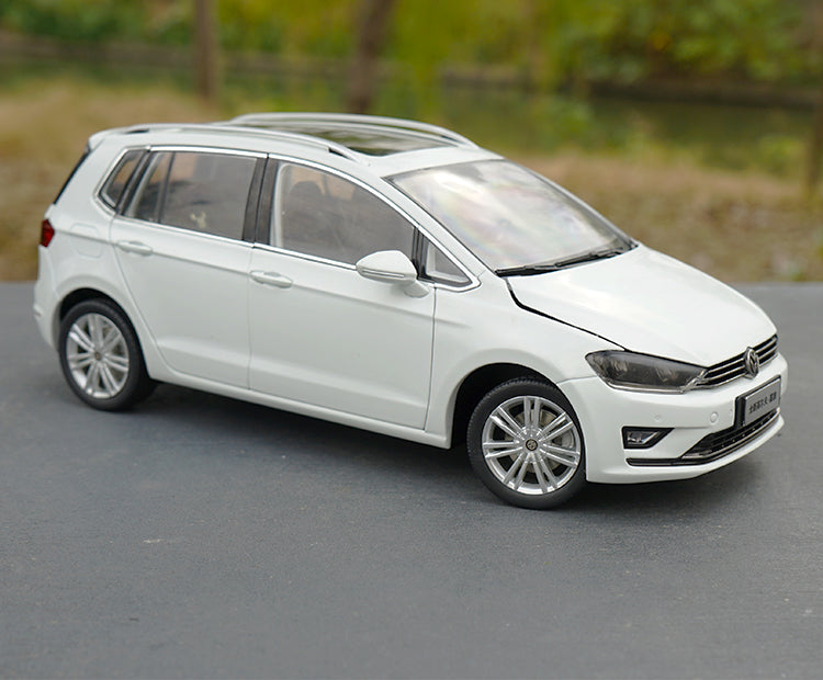 Original factory exquisite diecast 1:18 GOLF Sportsvan car models for gift, collection