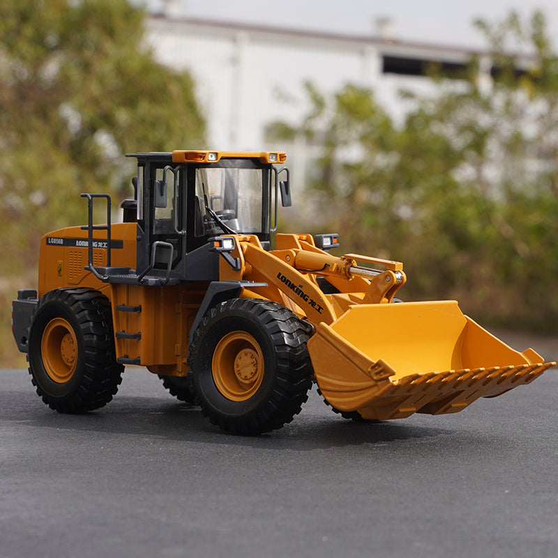 Original factory 1:35 Diecast Longgong LG856B Wheel loader alloy engineering machinery modelS for toy gift