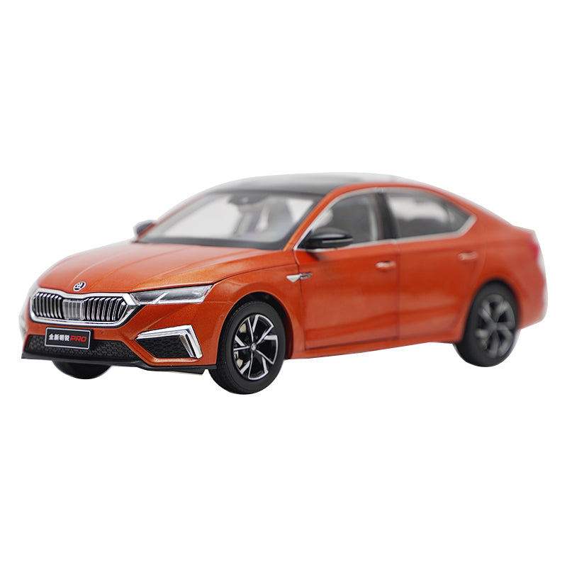 Original factory 1:18 SAIC Skoda brand new Octavia PRO 2021 Diecast Orange/Blue Alloy diecast scale miniature for gift