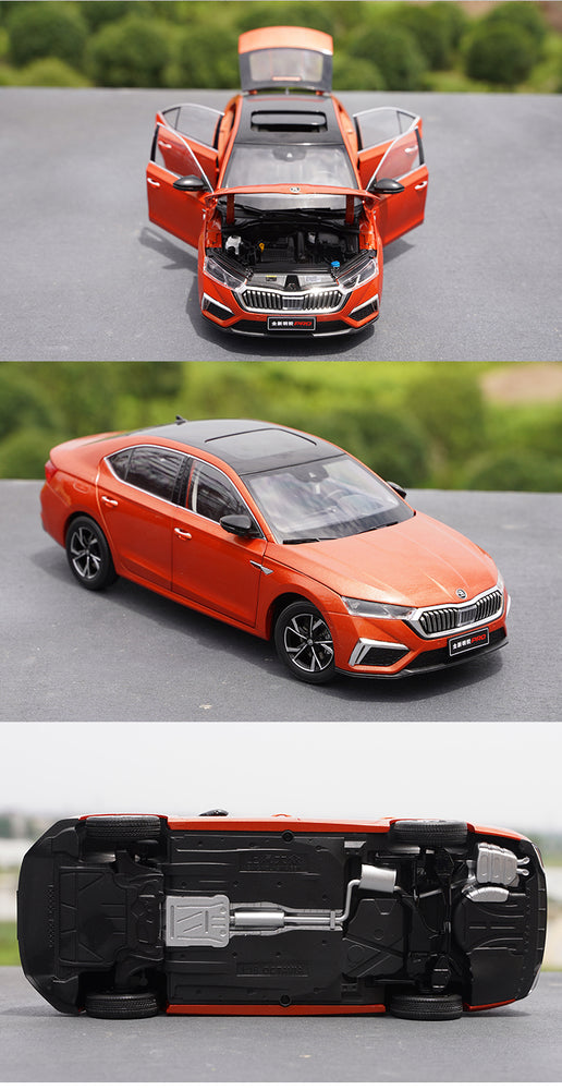 Original factory 1:18 SAIC Skoda brand new Octavia PRO 2021 Diecast Orange/Blue Alloy diecast scale miniature for gift