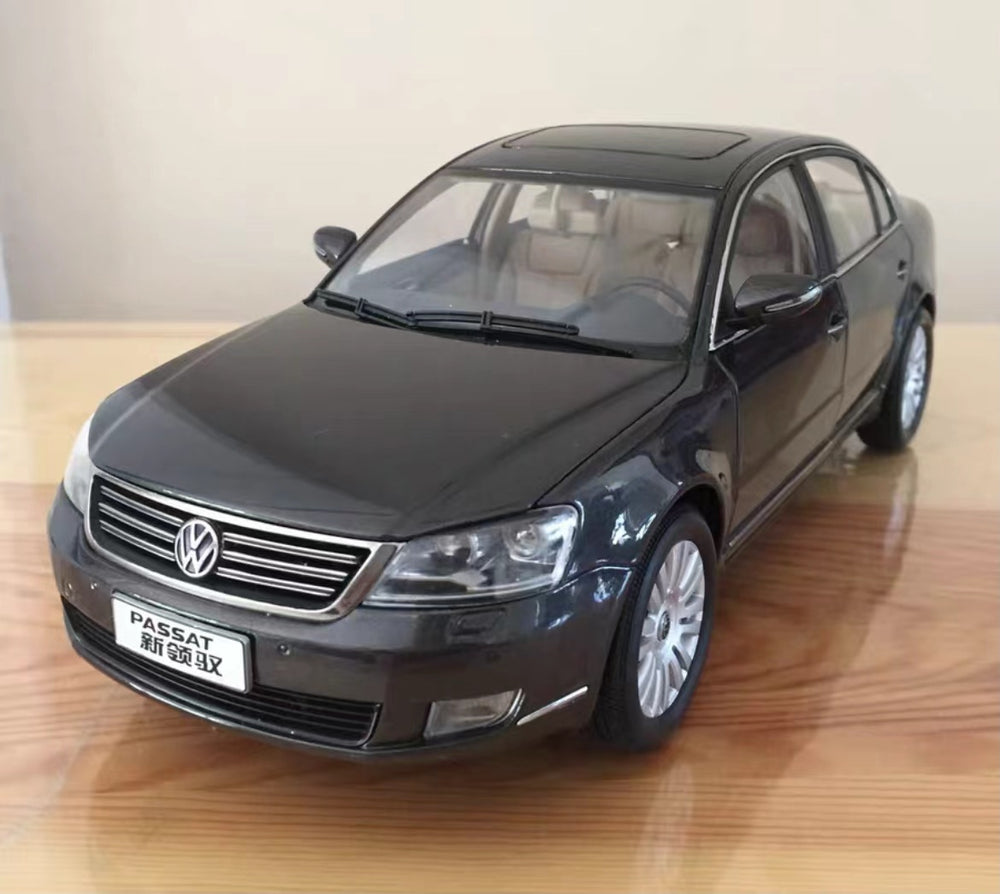 1:18 Volkswagen VW Passat V6 rare black diecast scale car model for collection