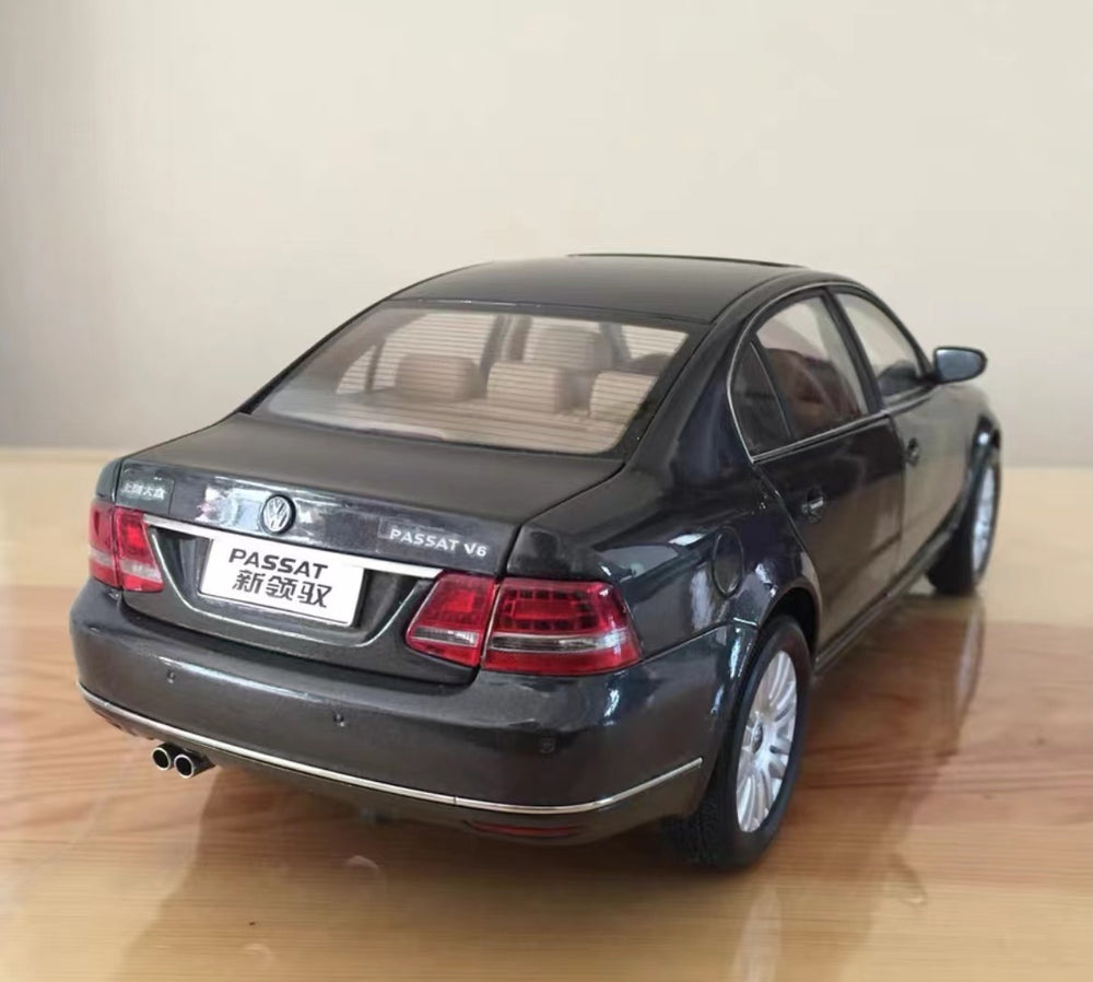 1:18 Volkswagen VW Passat V6 rare black diecast scale car model for collection