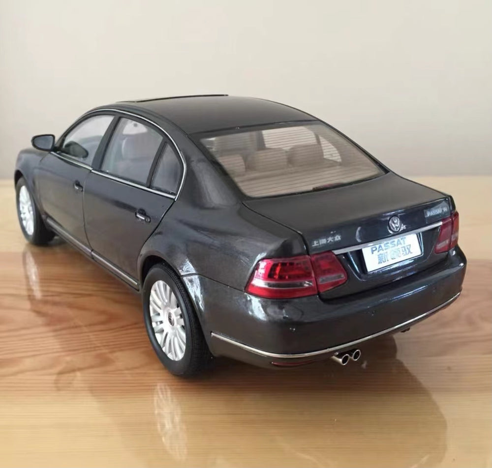 1:18 Volkswagen VW Passat V6 rare black diecast scale car model for collection