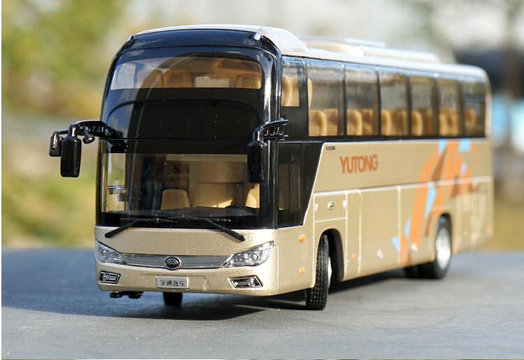 Hot sell 1:42 Yutong ZK6118HQY8Y zinc alloy double-deck bus models for sale