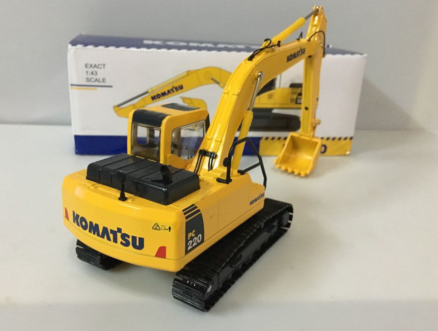1/43 Scale Die-Cast Model, High quality Komatsu PC220-8 Hydraulic Excavator With Metal Track