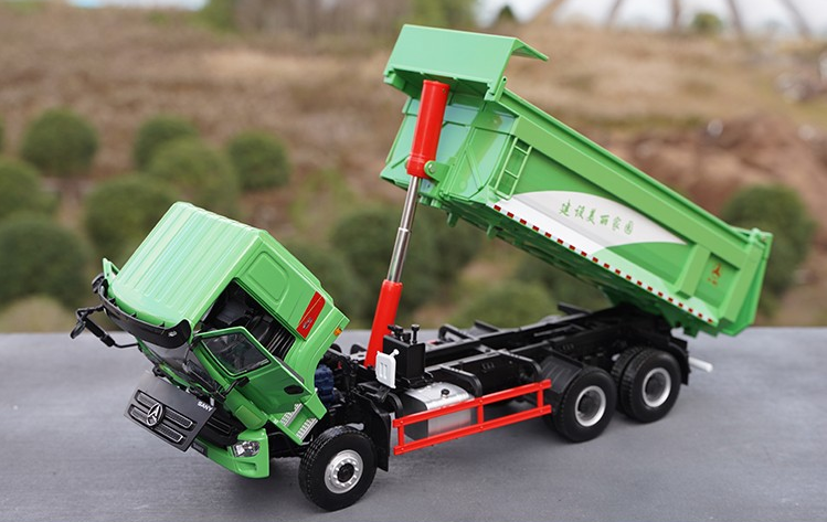 Original 1:24 SANY environmental intelligent alloy dump truck model metal muck truck heavy truck toy model