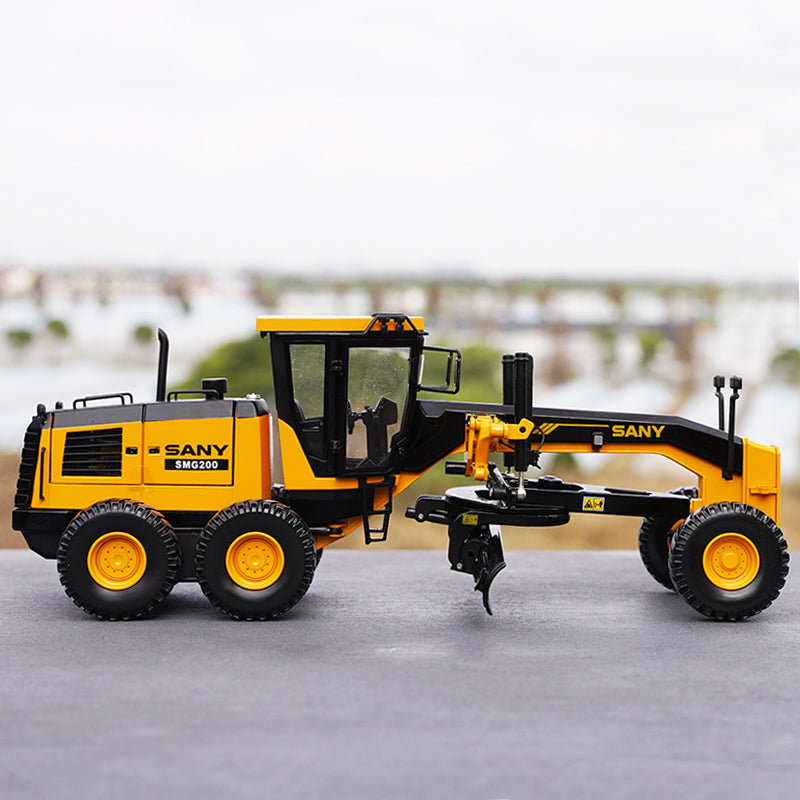 Original 1:35 SANY SMG200 diecast grader alloy engineering model for gift, collection